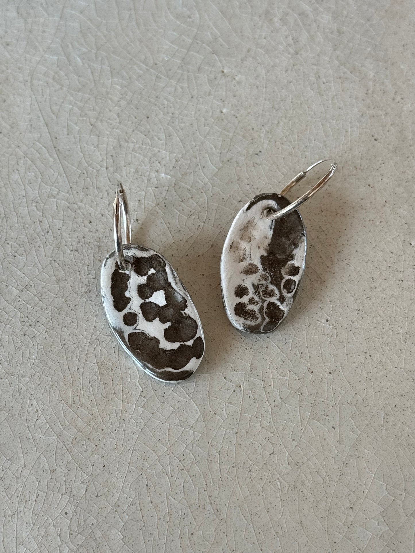 Pendientes Oval B&W