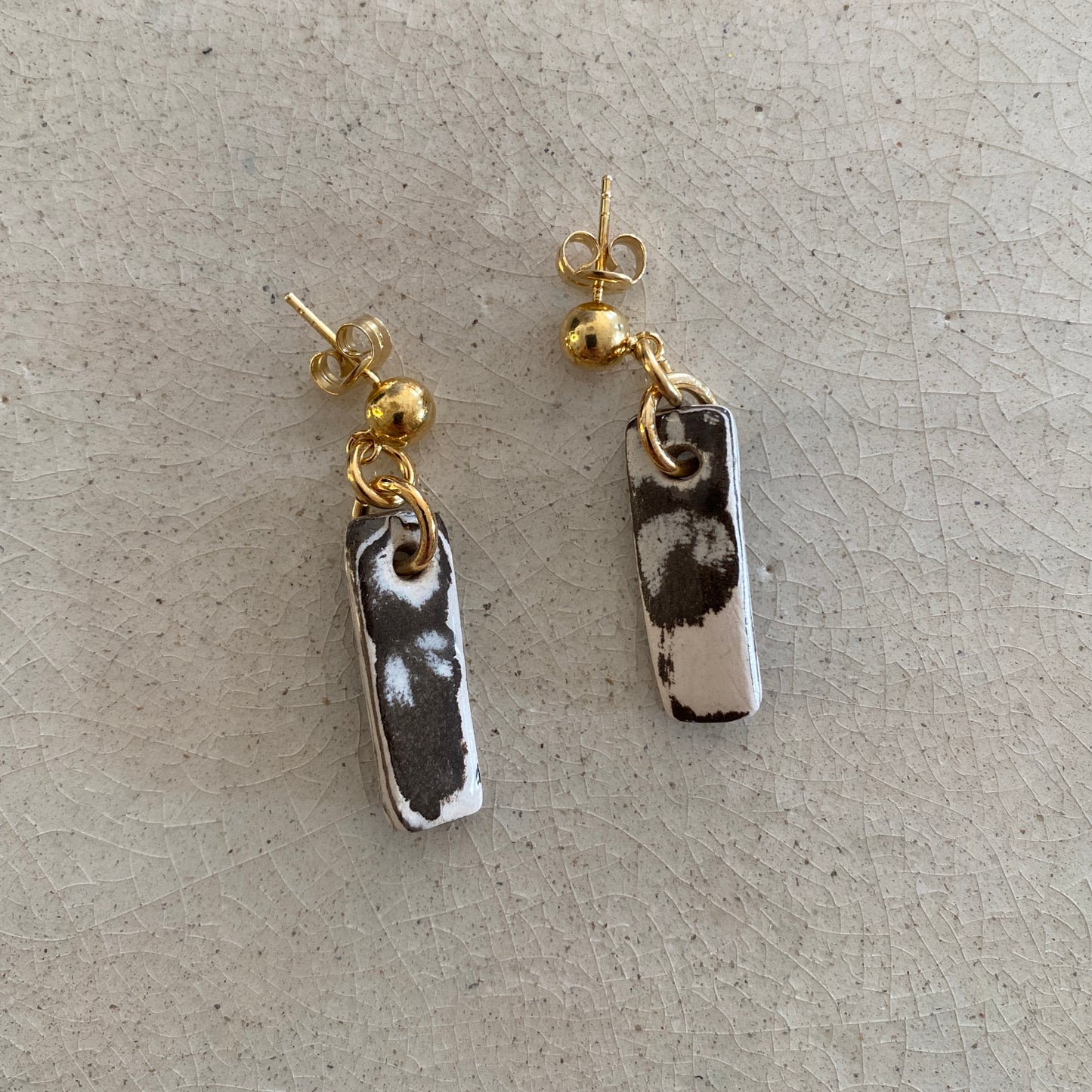 Brown & white Line Earrings