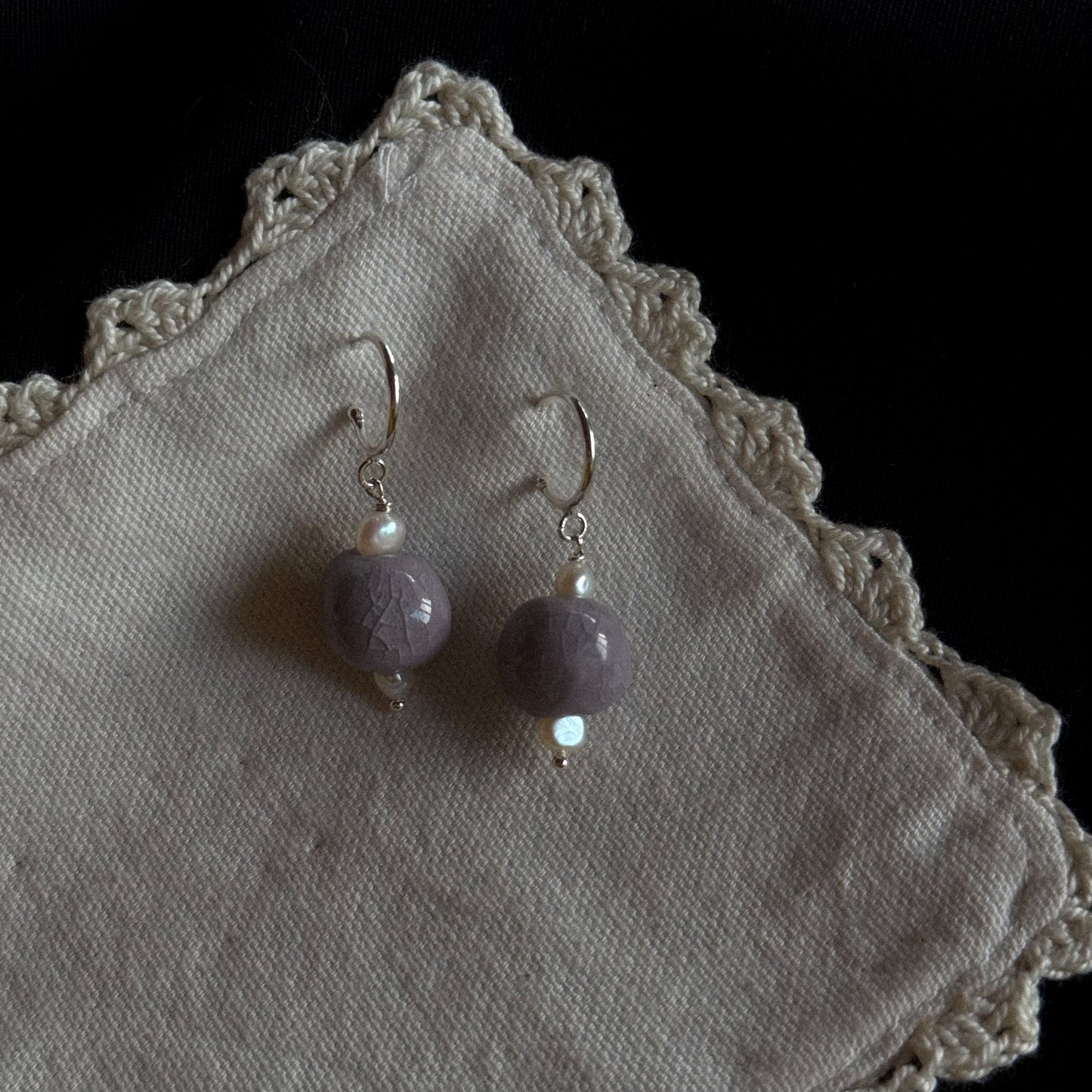 Lavanda Pearl Earrings